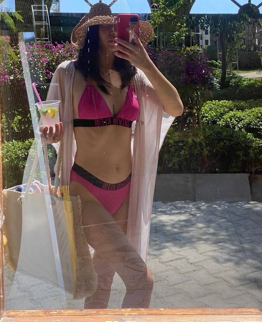 İkitelli Escort Bayan Pınar İle Aşkın İhtişamını Keşfedin